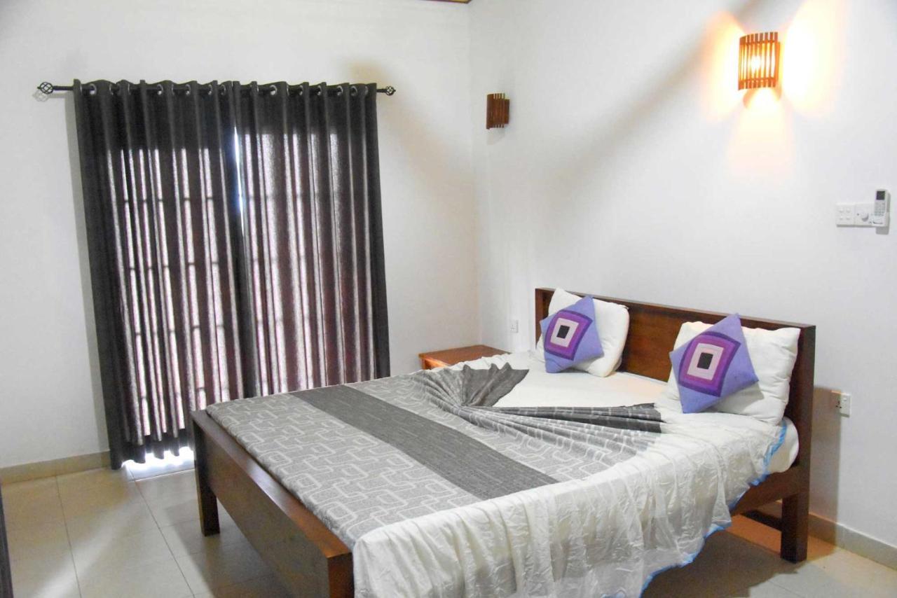 Hotel H2O Gampola Esterno foto