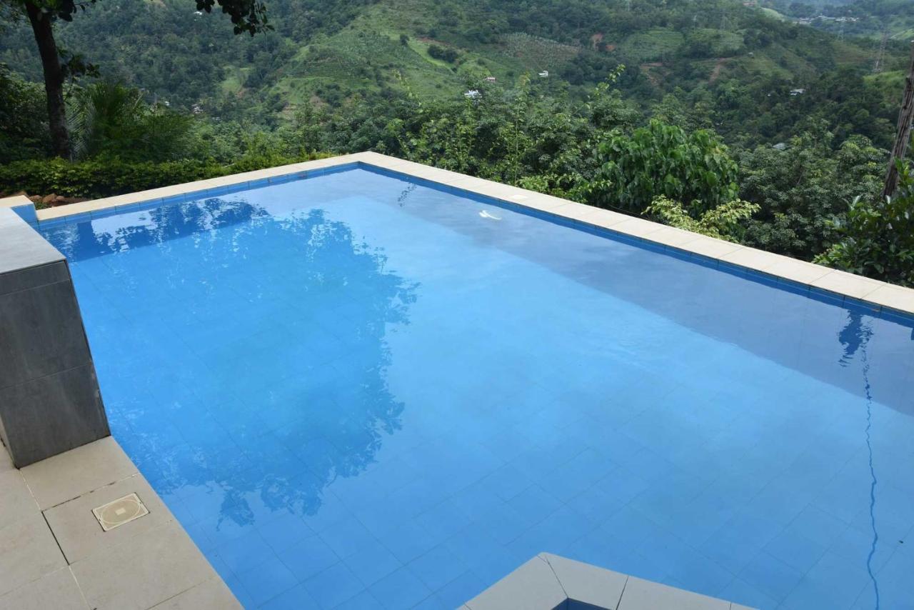 Hotel H2O Gampola Esterno foto