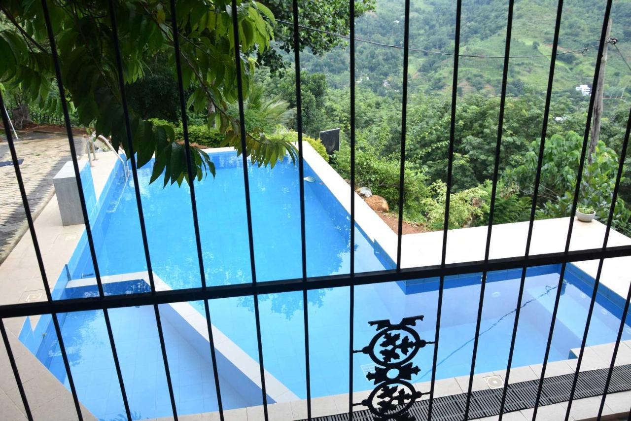 Hotel H2O Gampola Esterno foto