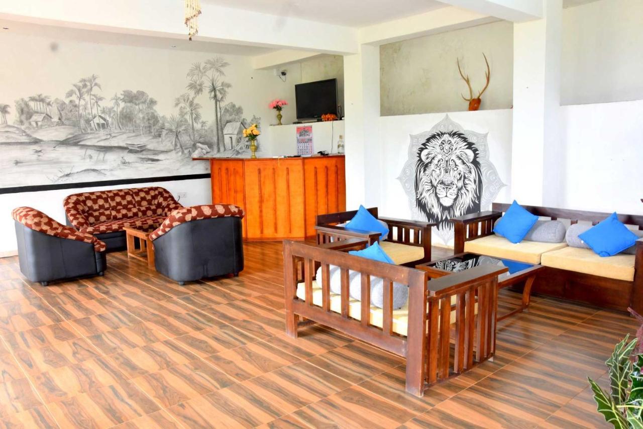 Hotel H2O Gampola Esterno foto