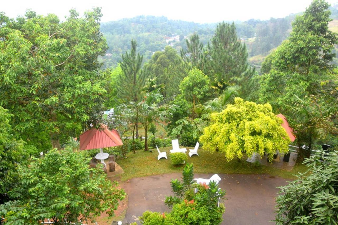 Hotel H2O Gampola Esterno foto
